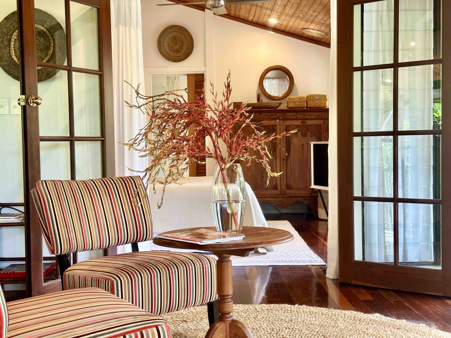 11-008-family-retreats-papillon-on-coral-sea-mossman-gorge