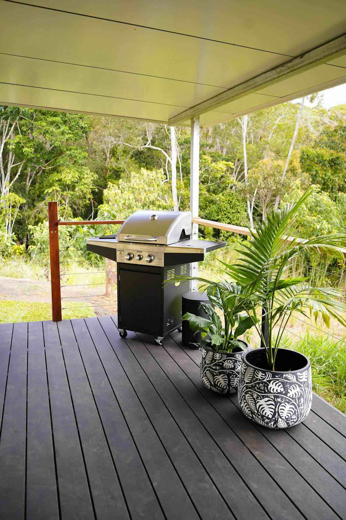 11-family-retreats-hitching-rail-retreat-the-ghan-bbq