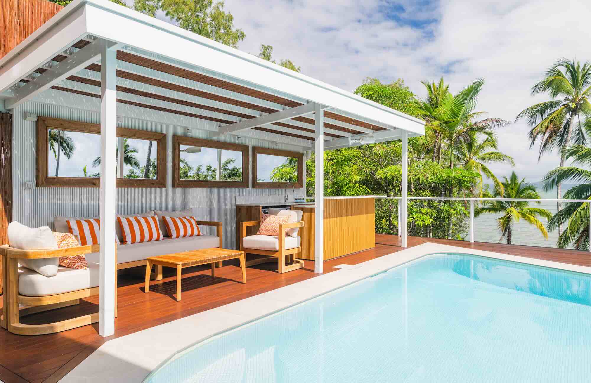 16-family-retreats-15-wharf-deck-pagola