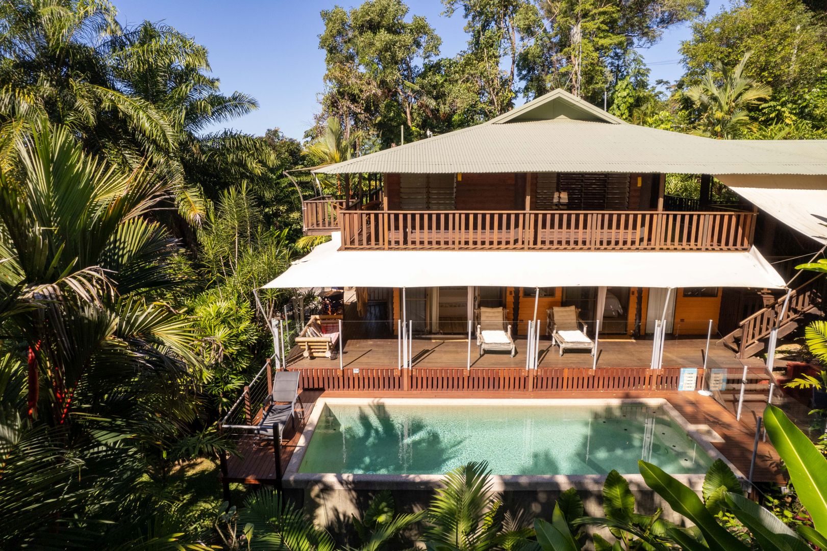 19-015-family-retreats-papillon-on-coral-sea-mossman-gorge-(15)