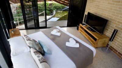 28 Beachfront Mirage 005