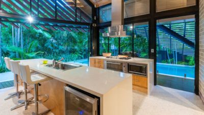 28 Beachfront Mirage 006