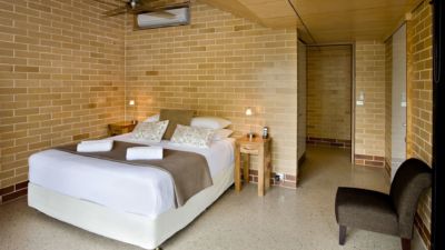 28 Beachfront Mirage 010