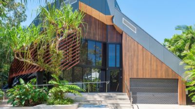 28 Beachfront Mirage 027