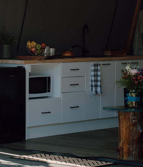 3-family-retreats-hitching-rail-retreat-bottlebrush-glamping-tent-full-kitchen