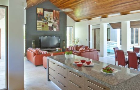 38 Beachfront Mirage 011