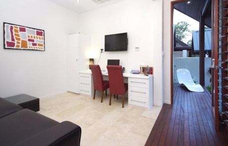 38 Beachfront Mirage 018