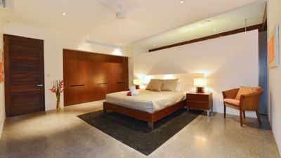 6 Beachfront Mirage 006