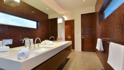 6 Beachfront Mirage 008