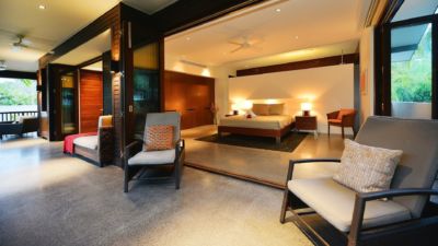 6 Beachfront Mirage 010