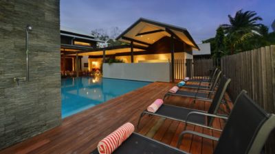 6 Beachfront Mirage 030