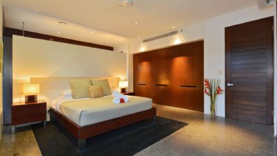 6 Beachfront Mirage 037