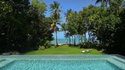 Absolute Newell Beach 002