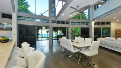 Absolute Newell Beach 015