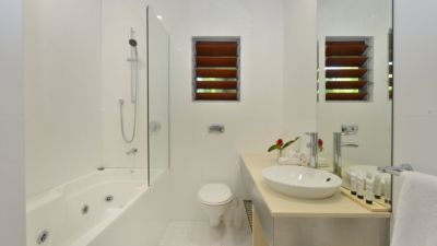 Absolute Newell Beach 020