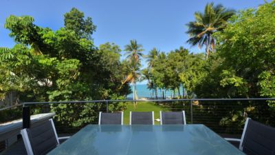 Absolute Newell Beach 021