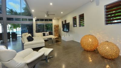 Absolute Newell Beach 023