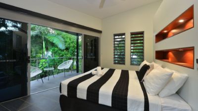 Absolute Newell Beach 034