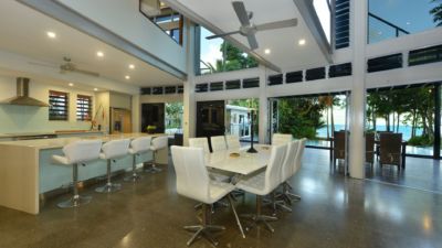 Absolute Newell Beach 045