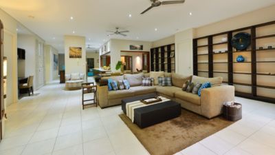 Pearl on Newell Beach 002