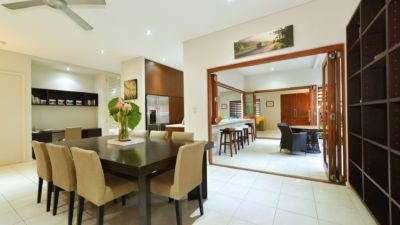 Pearl on Newell Beach 017