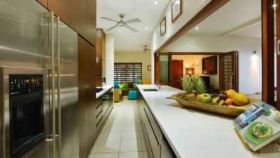 Pearl on Newell Beach 021