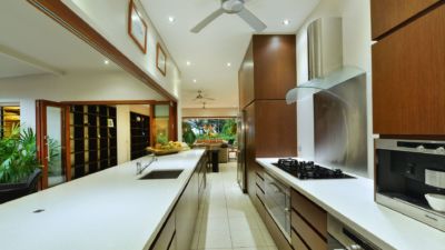 Pearl on Newell Beach 022