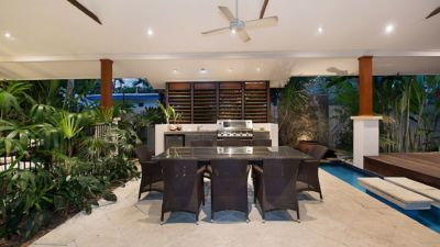 Pearl on Newell Beach 024