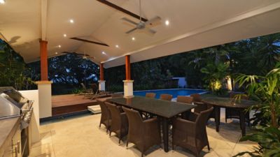 Pearl on Newell Beach 027