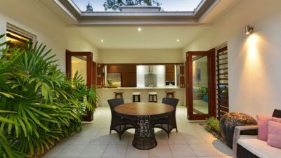 Pearl on Newell Beach 029