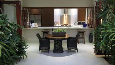 Pearl on Newell Beach 030