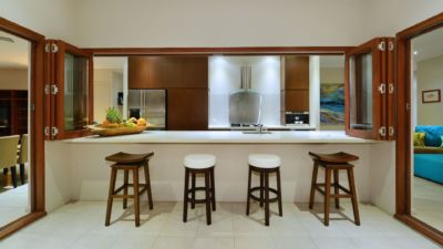 Pearl on Newell Beach 031