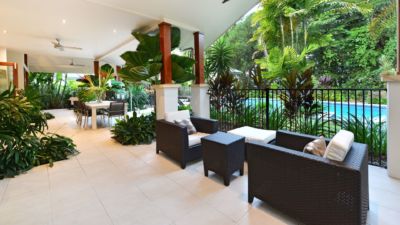 Pearl on Newell Beach 052