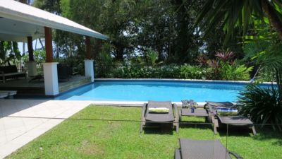 Pearl on Newell Beach 061