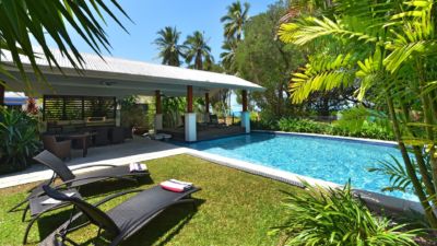 Pearl on Newell Beach 063