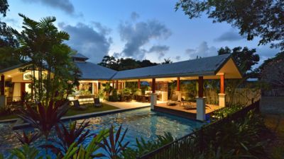 Pearl on Newell Beach 068