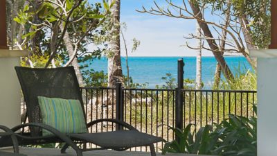 Pearl on Newell Beach 075